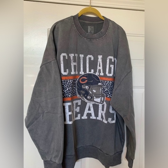 Chicago Bears Women's NFL Gameday Couture Gray Crew Neck Sweater in Size Small - Picture 4 of 8